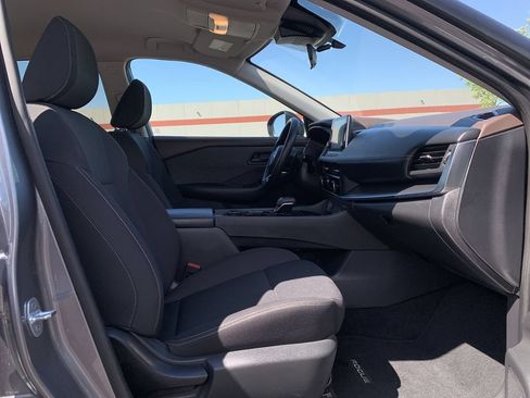 Used 2023 Nissan Rogue S AWD/4WD image 27
