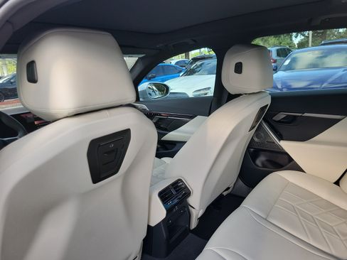 Certified 2026 BMW i5 M60 w/ Premium Package RWD image 11