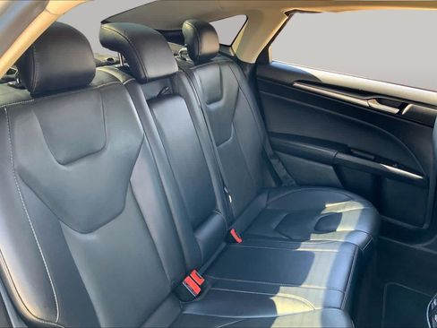 Used 2019 Ford Fusion Titanium AWD/4WD image 20