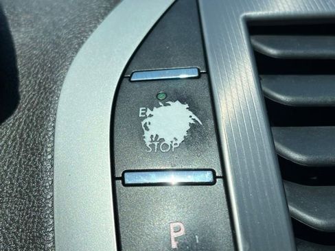 Used 2017 Lincoln MKZ Select w/ Select Plus Package AWD/4WD image 18