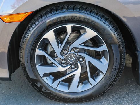 Used 2018 Honda Civic EX image 25