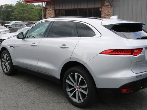 Used 2018 Jaguar F-PACE Prestige AWD/4WD image 5