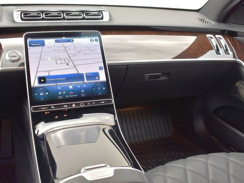 Used 2024 Mercedes-Benz S 500 4MATIC image 65