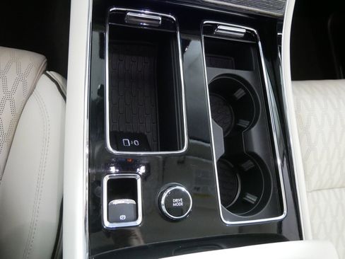 Used 2020 Lincoln Aviator Black Label w/ Dynamic Handling Package image 27