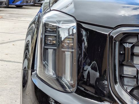 Used 2025 Kia Telluride EX X-Line image 10