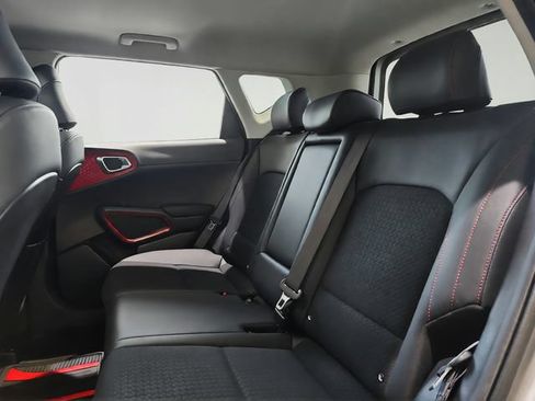 Certified 2025 Kia Soul GT-Line w/ GT-Line Technology Package FWD image 22