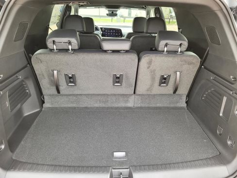 New 2026 Chevrolet Traverse LT w/ Driver Confidence Package FWD image 7