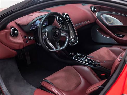 Used 2023 McLaren GT RWD image 23