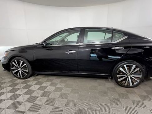 Used 2021 Nissan Altima 2.5 Platinum AWD/4WD image 9