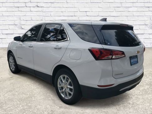 Certified 2022 Chevrolet Equinox LT image 2