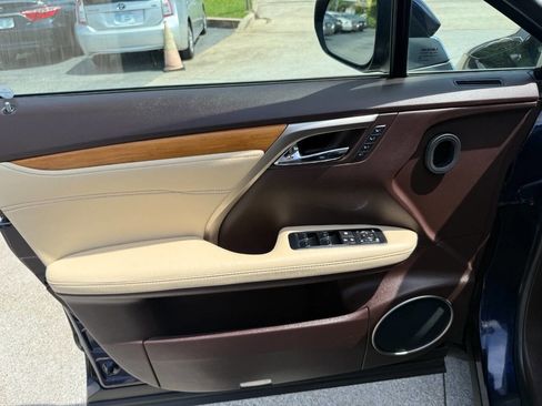 Used 2017 Lexus RX 450h AWD image 11