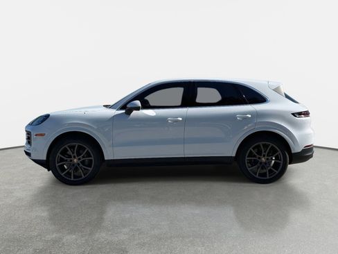Used 2024 Porsche Cayenne AWD/4WD image 6