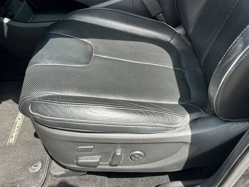 Used 2022 Hyundai Santa Fe Limited AWD/4WD image 18