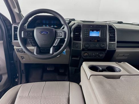 Used 2018 Ford F150 XLT RWD image 25