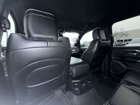 Used 2023 RAM 1500 Laramie image 12