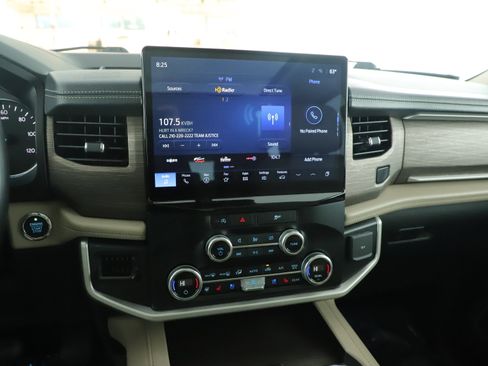 Used 2024 Ford Expedition Max Limited RWD image 23