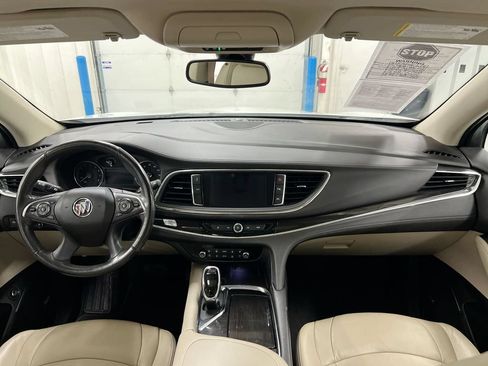 Used 2020 Buick Enclave Premium w/ Sun and Sites Package AWD/4WD image 10