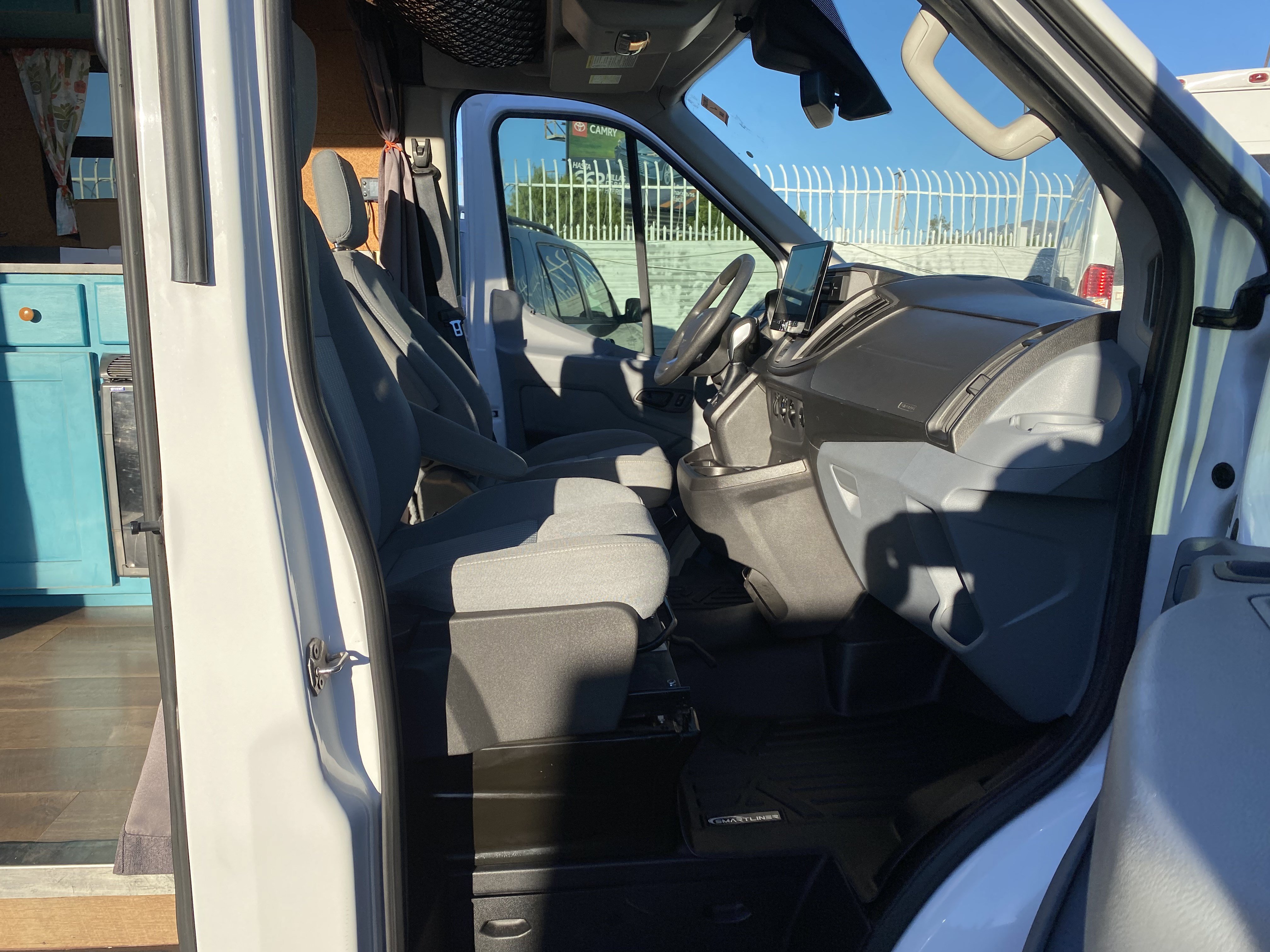 Used 2016 Ford Transit 250 148 Medium Roof RWD image 16