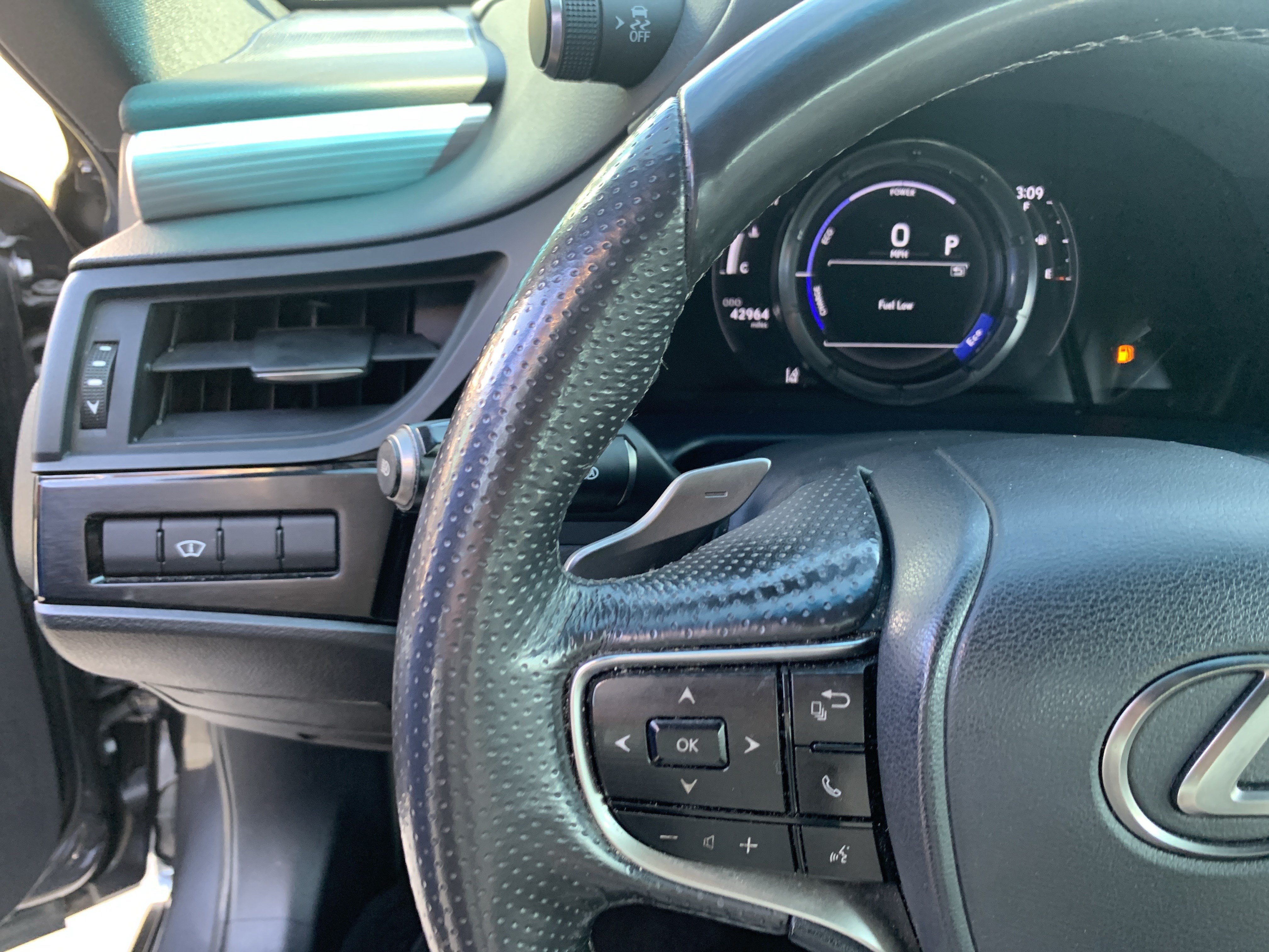 Used 2022 Lexus ES 300h F Sport w/ Accessory Package 2 FWD image 19
