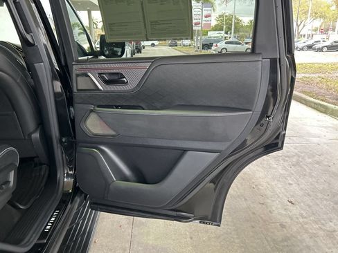 Used 2025 INFINITI QX80 Autograph AWD/4WD image 46