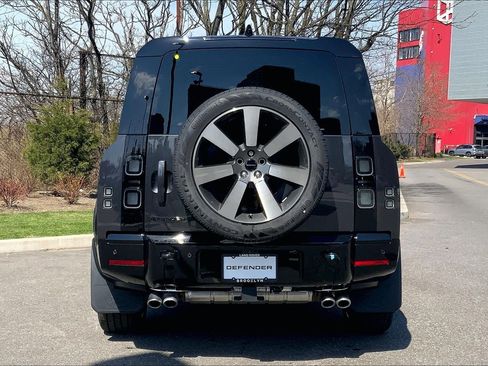 New 2026 Land Rover Defender 130 V8 AWD/4WD image 4