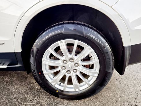 Used 2017 Cadillac XT5 FWD w/ LPO, Wheel Lock Package image 14