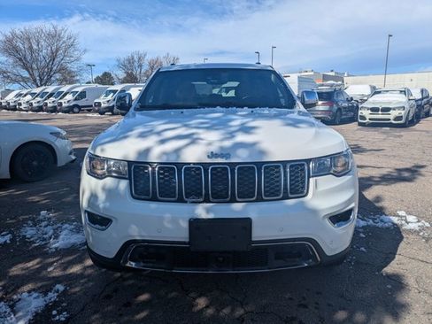 Used 2018 Jeep Grand Cherokee Limited AWD/4WD image 2