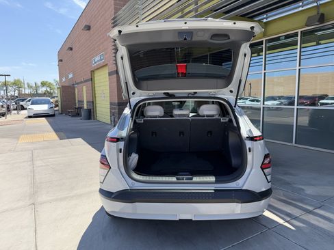 Used 2025 Hyundai Kona SEL FWD image 34