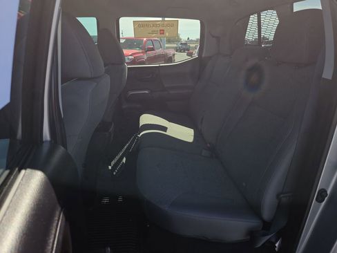 Certified 2020 Toyota Tacoma SR5 image 26