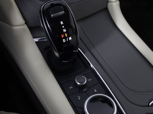 Used 2024 Cadillac XT6 Premium Luxury w/ Technology Package image 7