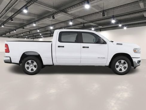 Used 2025 RAM 1500 Lone Star RWD image 7