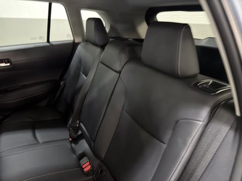 Used 2024 Toyota Corolla Cross XLE w/ Convenience Package AWD/4WD image 7