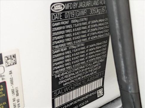 Used 2020 Land Rover Range Rover Sport SE image 16