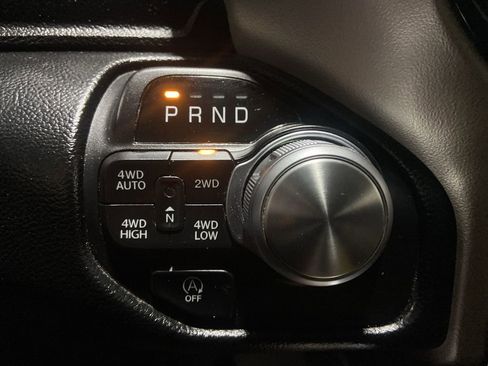 Used 2020 RAM 1500 Laramie AWD/4WD image 16