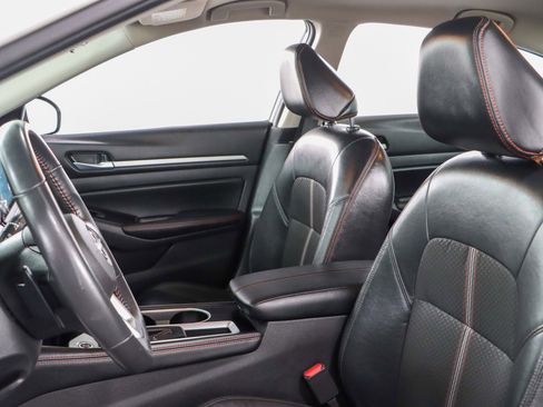 Used 2024 Nissan Altima 2.5 SR image 23