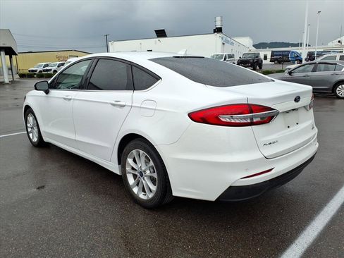 Used 2020 Ford Fusion SE FWD image 5