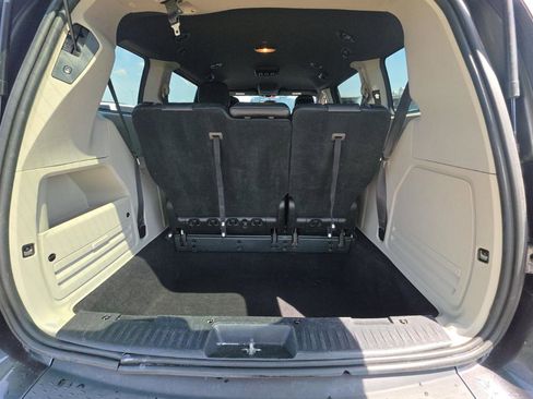 Used 2018 Dodge Grand Caravan SXT FWD image 19