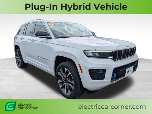 Used 2022 Jeep Grand Cherokee Overland AWD/4WD image 1