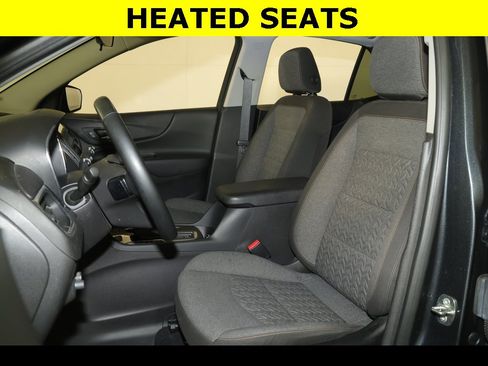 Used 2023 Chevrolet Equinox LT image 3