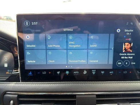 Used 2025 Lincoln Corsair Grand Touring w/ Equipment Group 302A AWD/4WD image 34