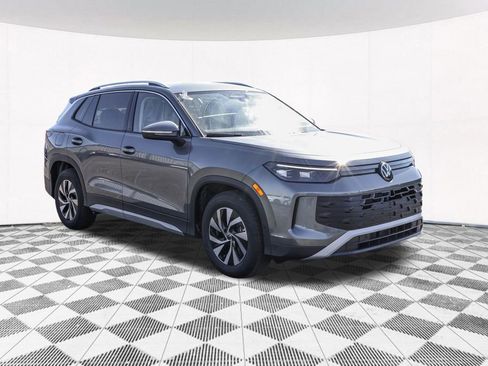 New 2026 Volkswagen Tiguan S FWD image 15