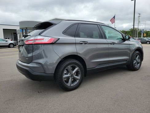 Certified 2023 Ford Edge SEL w/ Sport Appearance Package AWD/4WD image 4
