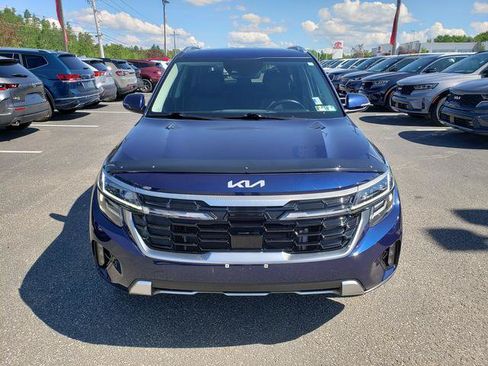 Certified 2024 Kia Seltos SX w/ SX Sunroof Package AWD/4WD image 3