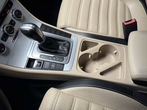 Used 2014 Volkswagen CC Sport FWD image 20