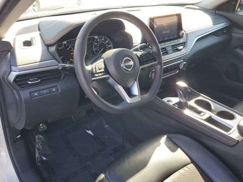 Used 2023 Nissan Altima 2.5 SR image 18
