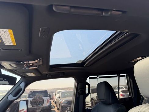 Used 2025 Lexus GX 550 image 11