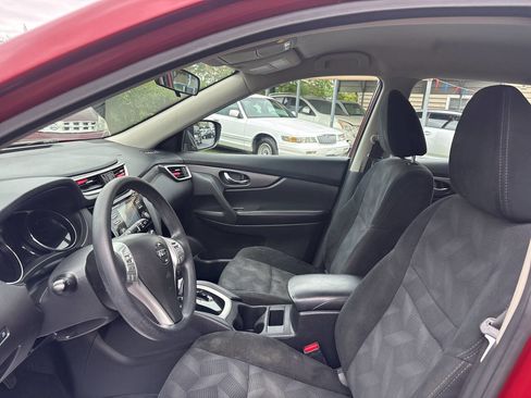 Used 2016 Nissan Rogue S AWD/4WD image 15