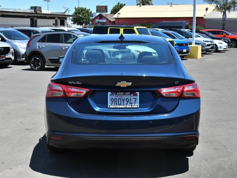 Used 2020 Chevrolet Malibu LT FWD image 7