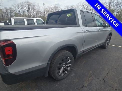 Used 2023 Honda Ridgeline Sport image 10