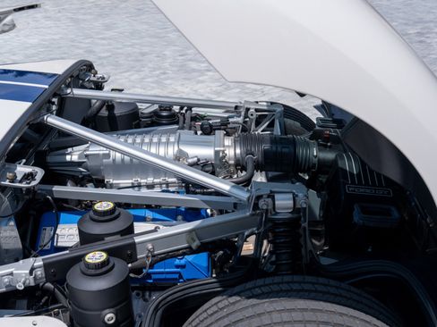 Used 2005 Ford GT RWD image 56